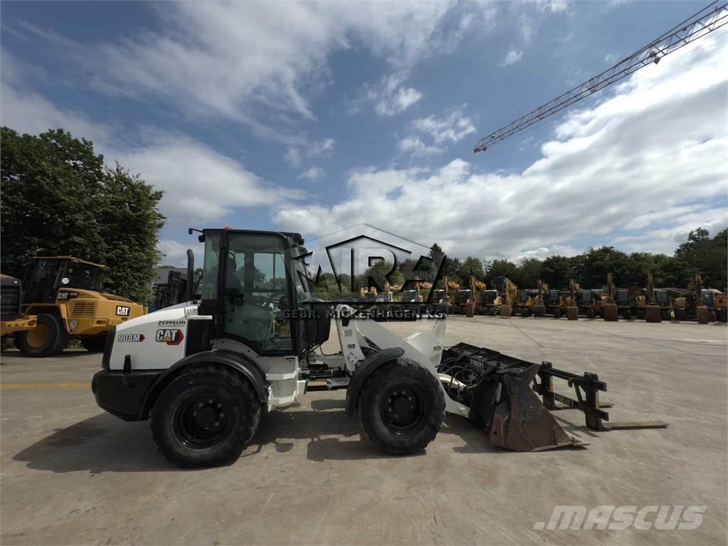 CAT 908M Фронтальные погрузчики