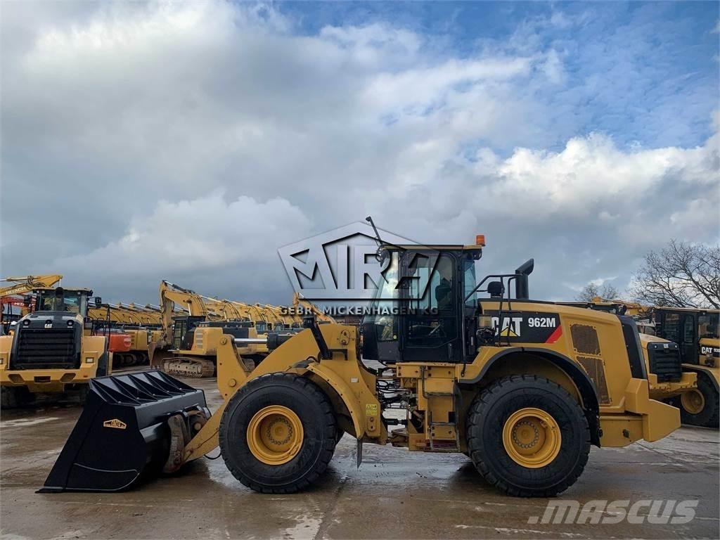 CAT 962M ( 950 M ) Фронтальные погрузчики