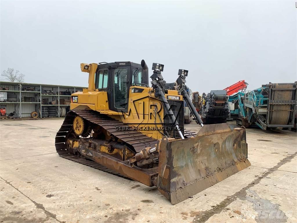 CAT D 6 T LGP Гусеничные бульдозеры