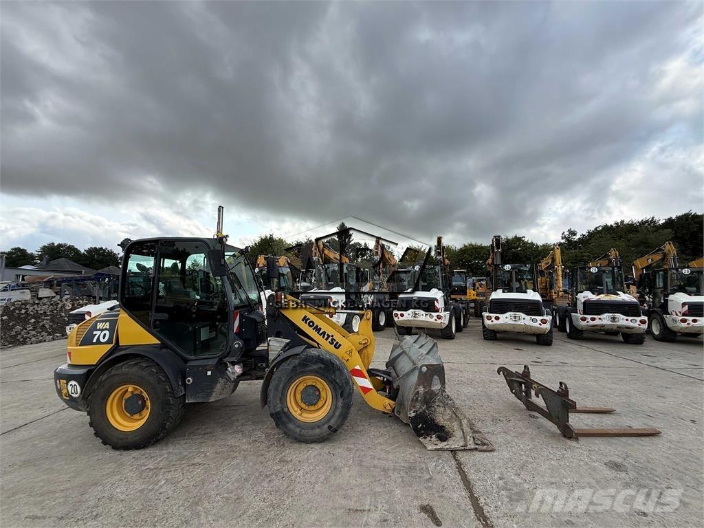Komatsu WA70-7 Фронтальные погрузчики