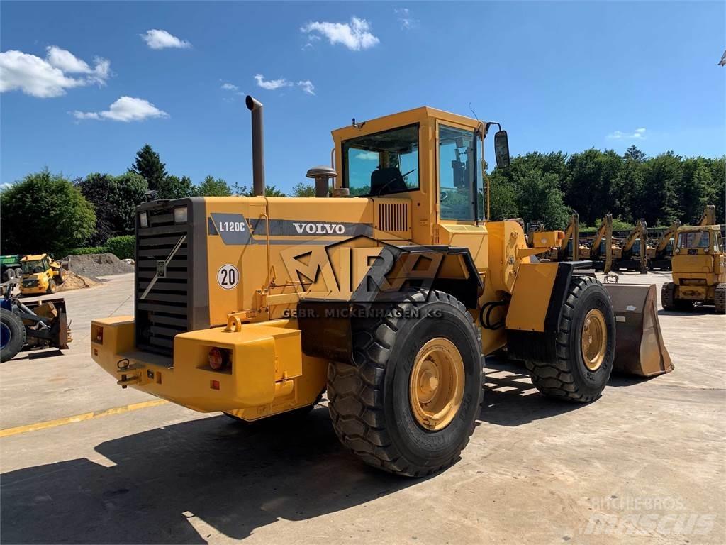 Volvo L 120 C Фронтальные погрузчики