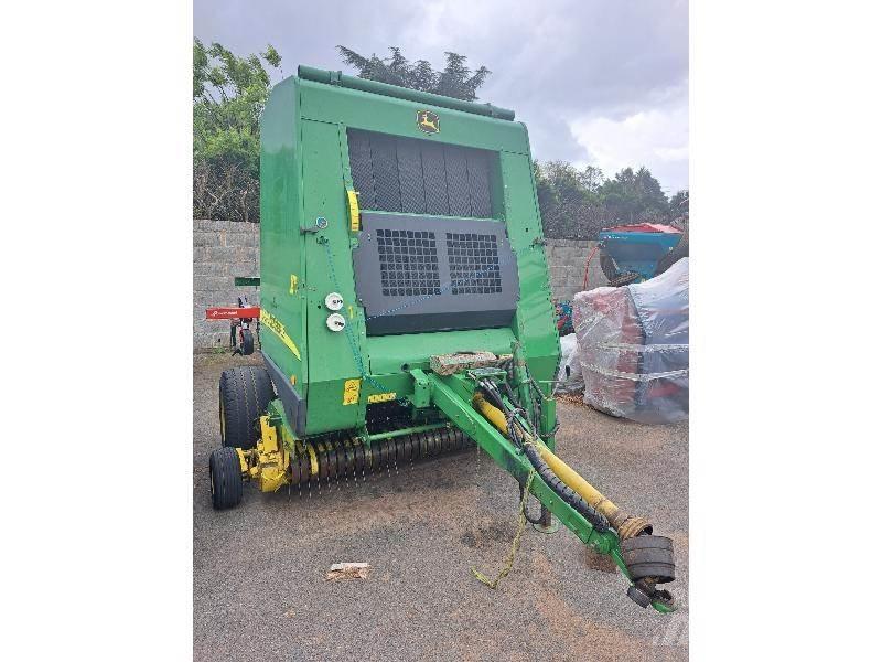 John Deere 592 Рулонные пресс-подборщики