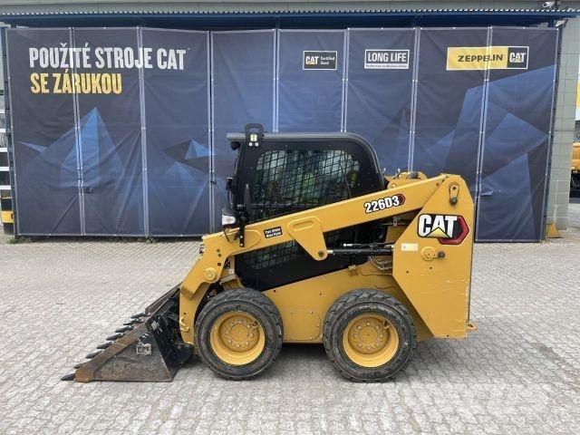 CAT 226D3 Строительная техника - Другие