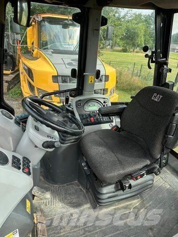 CAT 444 F Экскаваторы-погрузчики