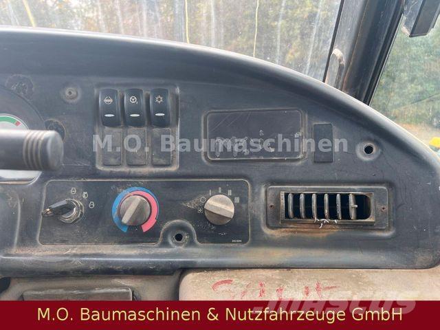 CAT 730 / Dumper / Шарнирно-сочленённые самосвалы