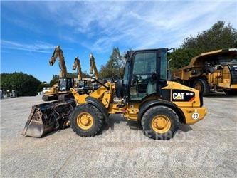 CAT 907 H2 Фронтальные погрузчики