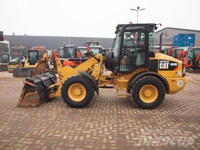 CAT 908M / 35 km/h Фронтальные погрузчики