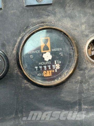 CAT 924F Фронтальные погрузчики