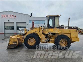 CAT 928F Фронтальные погрузчики