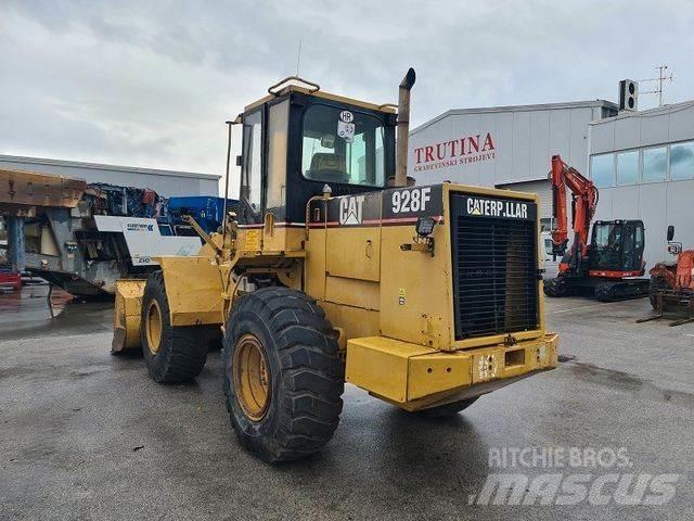 CAT 928F Фронтальные погрузчики