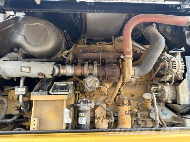 CAT M318F Строительная техника - Другие