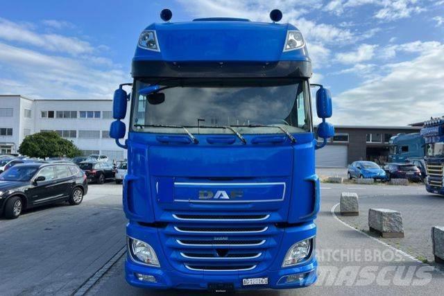 DAF XF510 6x2 Тентованные грузовики