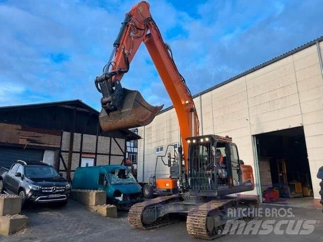 Doosan DX 225 LC-5 Гусеничные экскаваторы