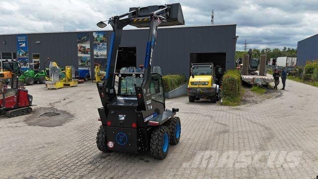  ELISE 700 Фронтальные погрузчики