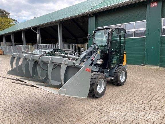 GiANT G2200 HD Трактора с фронтальным погрузчиком