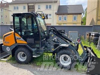 GiANT G3500 X-TRA Фронтальные погрузчики