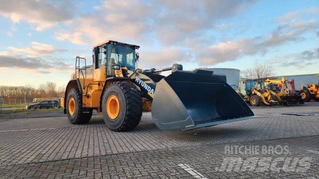 Hyundai HL970A XT Фронтальные погрузчики