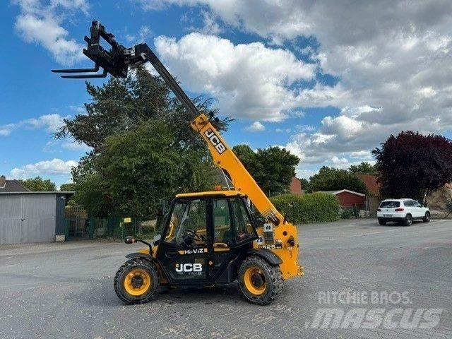 JCB 525-60 Телескопические погрузчики
