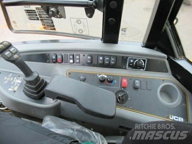 JCB TM220 Agri Фронтальные погрузчики
