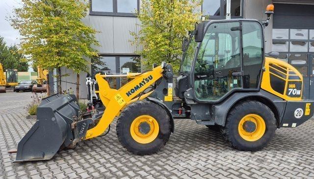 Komatsu WA 70 M-8 Фронтальные погрузчики