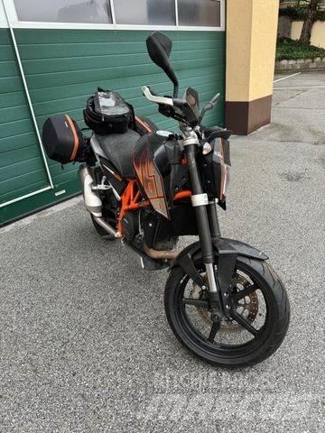 KTM 690 DUKE Специальные грузовики