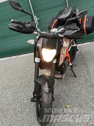 KTM 690 DUKE Специальные грузовики