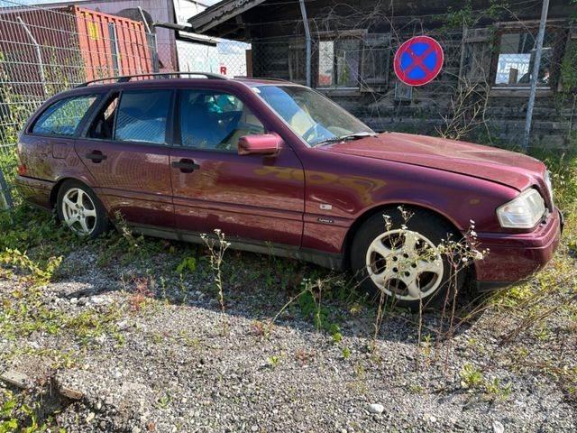 Mercedes-Benz 200 Легковые автомобили