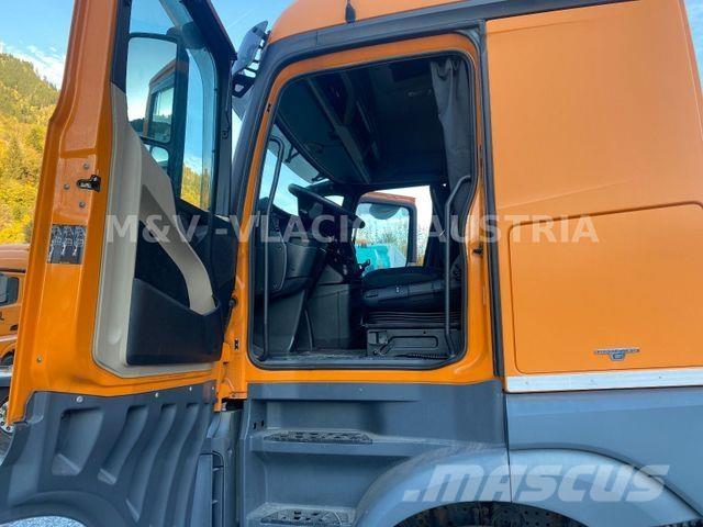 Mercedes-Benz 2542 Шасси с кабиной