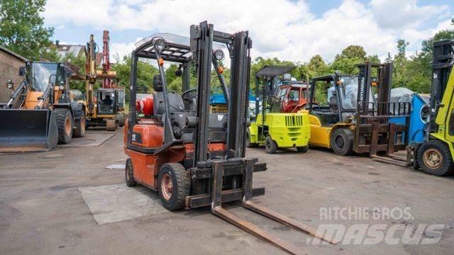 Nissan 18 Газовые погрузчики