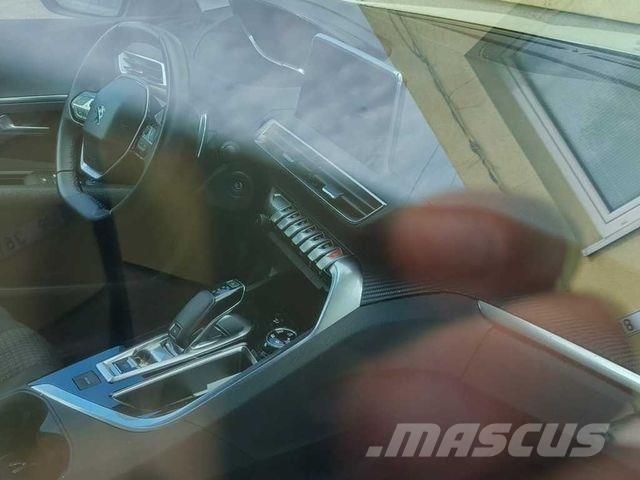 Peugeot 3008 Бортовые фургоны