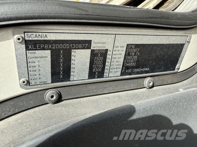 Scania P420 8X2*6 Шасси с кабиной