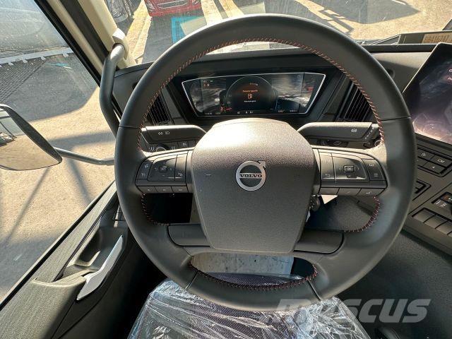 Volvo FMX 500 8x4 Шасси с кабиной