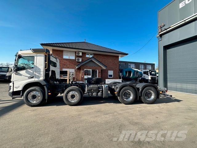 Volvo FMX 500 8x4 Шасси с кабиной