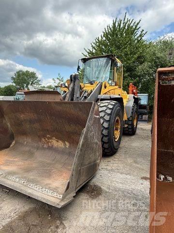Volvo L 120 E Фронтальные погрузчики