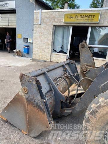 Volvo L30 Фронтальные погрузчики