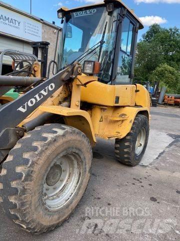 Volvo L30 Фронтальные погрузчики