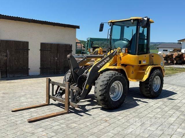 Volvo L30 B Z/X Фронтальные погрузчики