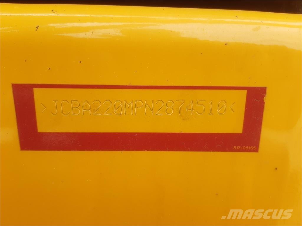 JCB  Гусеничные экскаваторы