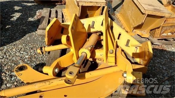 Volvo G940 Навесные рыхлители