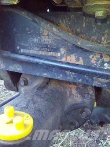 John Deere 3038E Строительная техника - Другие