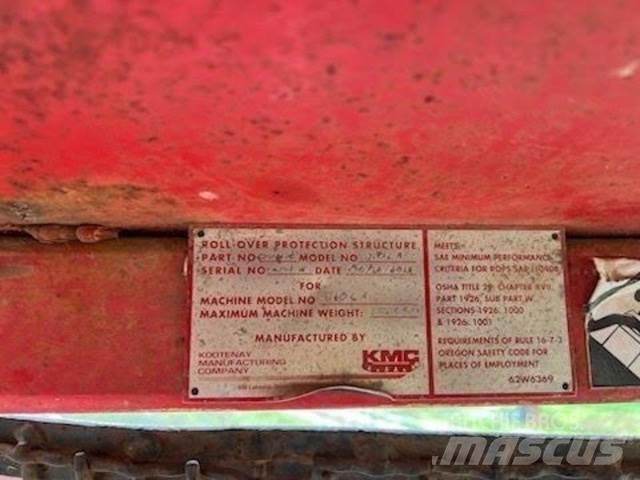 KMC 210-CA Skidder Строительная техника - Другие