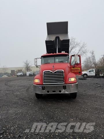 Mack Vision Прочие фургоны