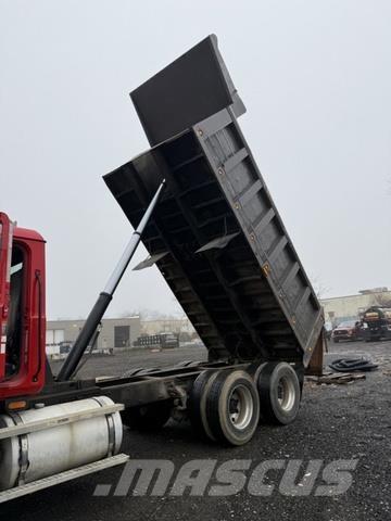 Mack Vision Прочие фургоны