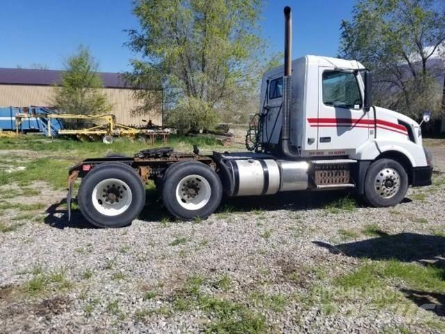Volvo Semi Tractor Изотермический фургон