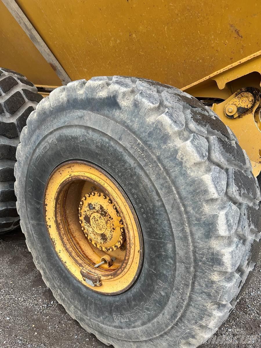 Bell B30E Шарнирно-сочленённые самосвалы