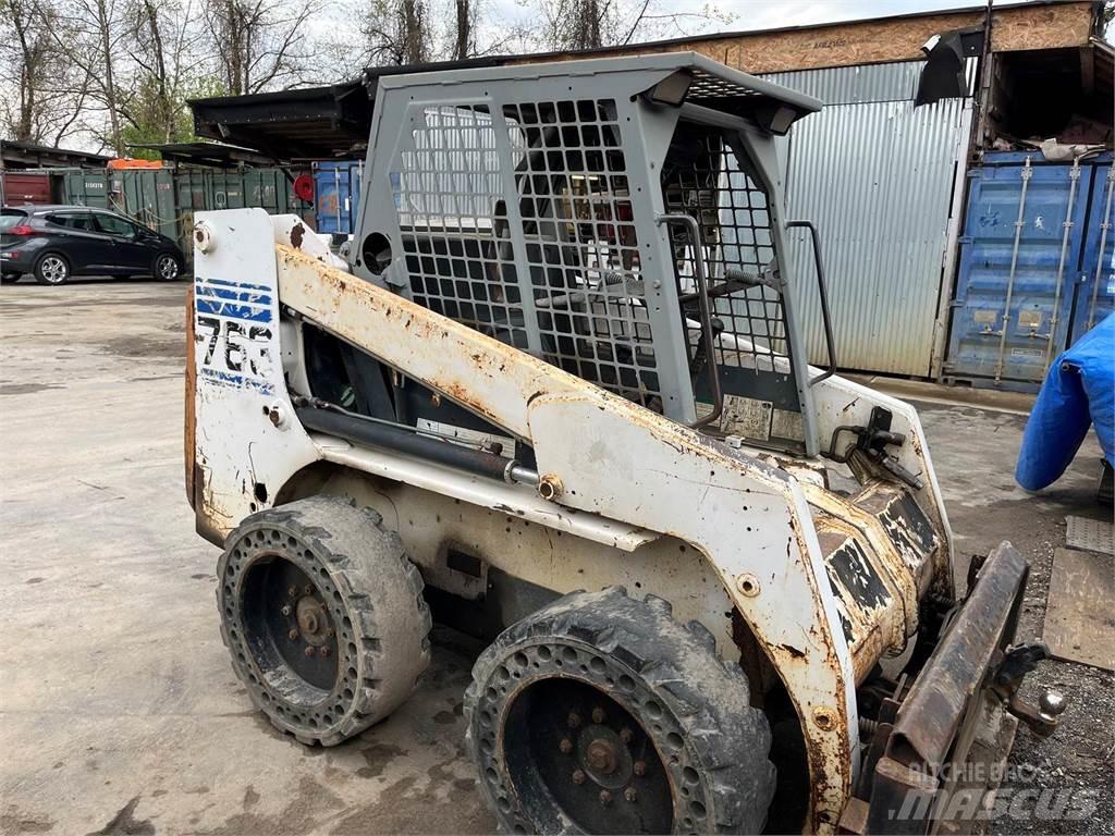 Bobcat 763 Мини-погрузчики