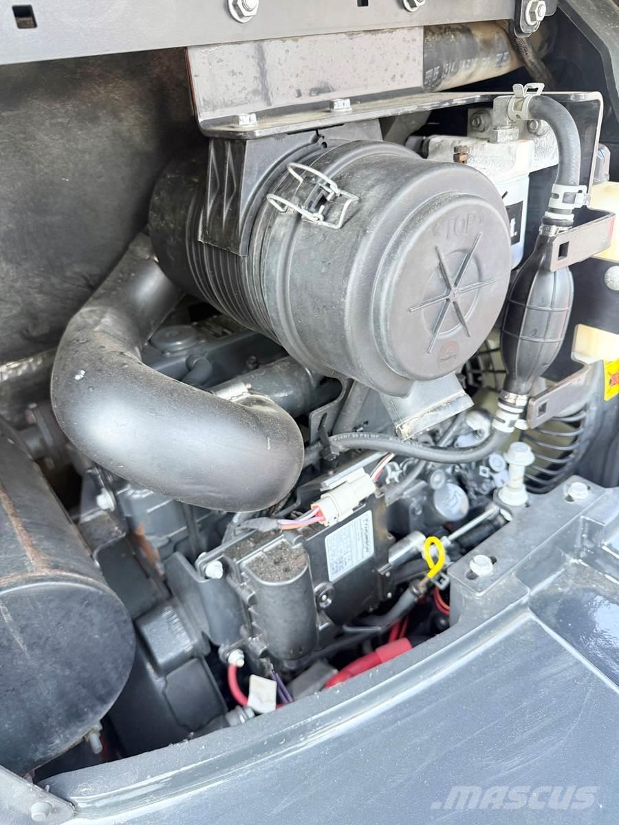 Bobcat E35 Мини-экскаваторы