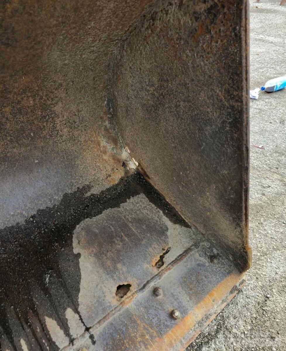 CASE 621B Фронтальные погрузчики