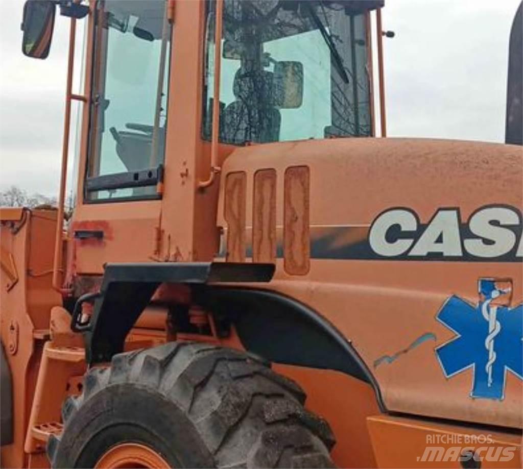 CASE 621D Фронтальные погрузчики