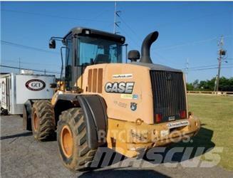 CASE 621F Фронтальные погрузчики